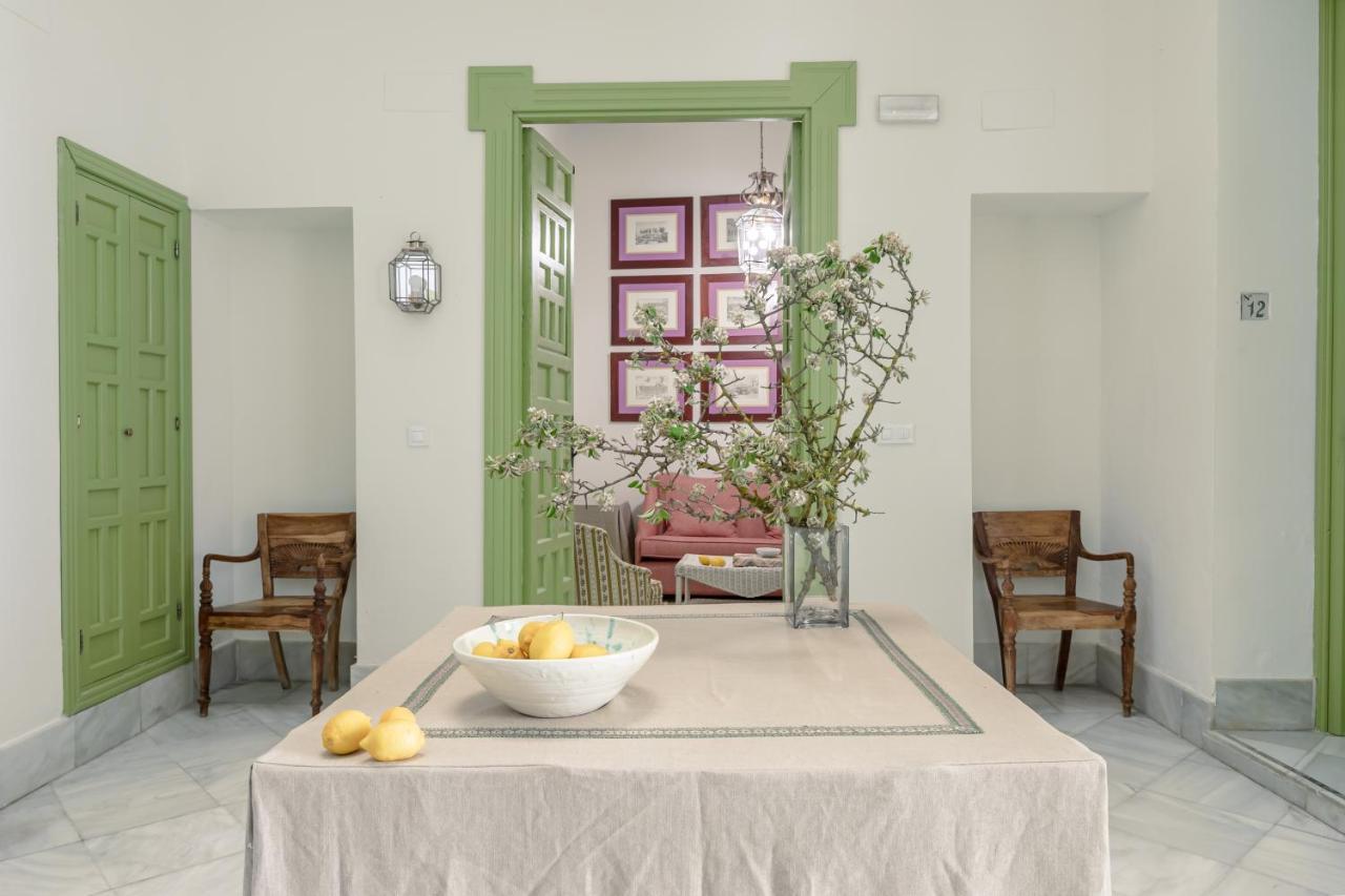 Nuea Giralda Hotel