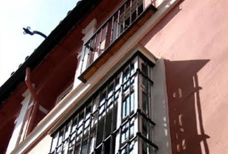 Nuea Giralda Sevilla